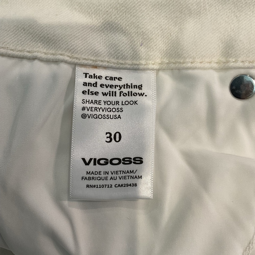 Vigoss Women's Stevie Off White Straight Leg Crop Jeans - Picture 9 of 10